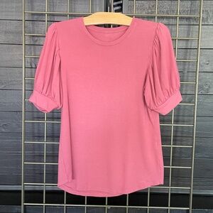 Puff sleeve scoop neck top